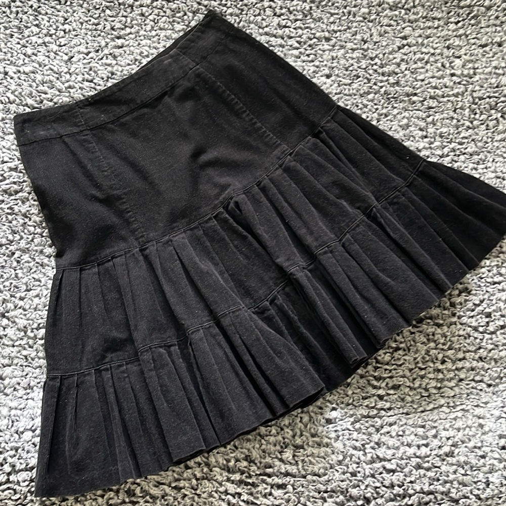 Black Corduroy Button-Down Pleated Skirt - Picture 4 of 12